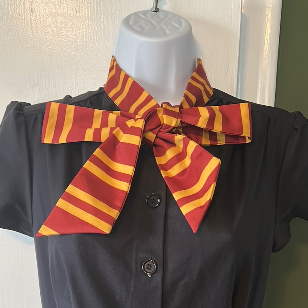 Unique Vintage x HP Gryffindor Wand Dress - Picture 3 of 10